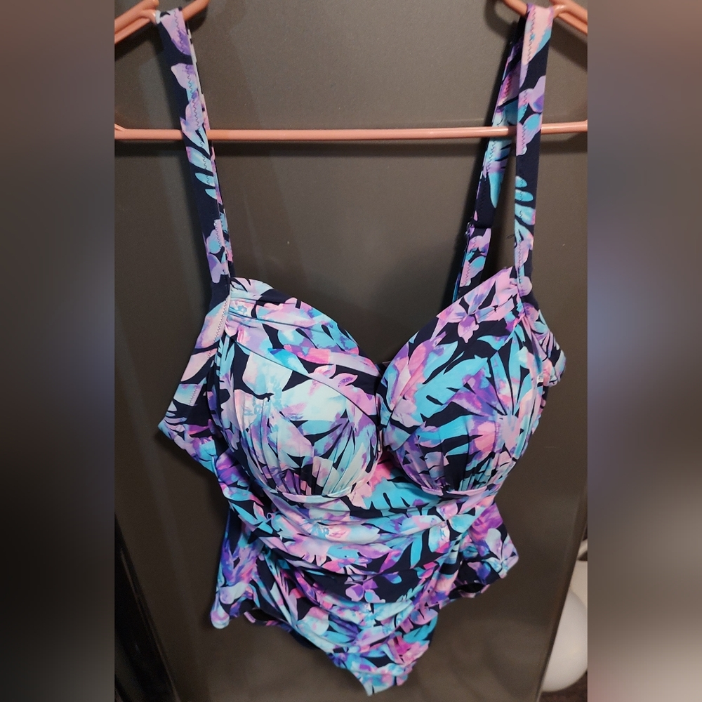 Seekers Swim Wear